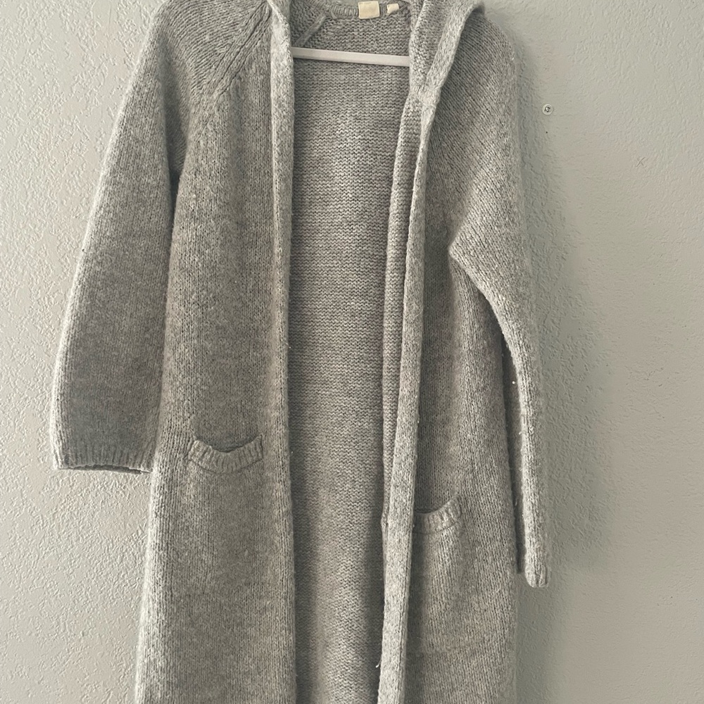 GAP Soft Gray Knit Sweater